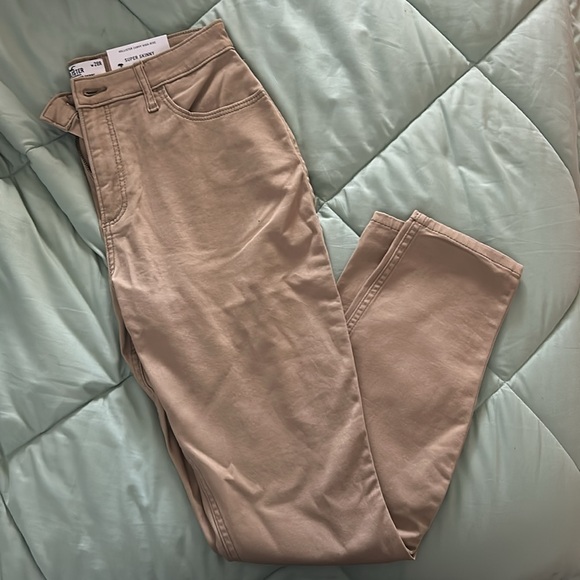Hollister Super Skinny Khaki Pants Size 6R - Picture 2 of 2